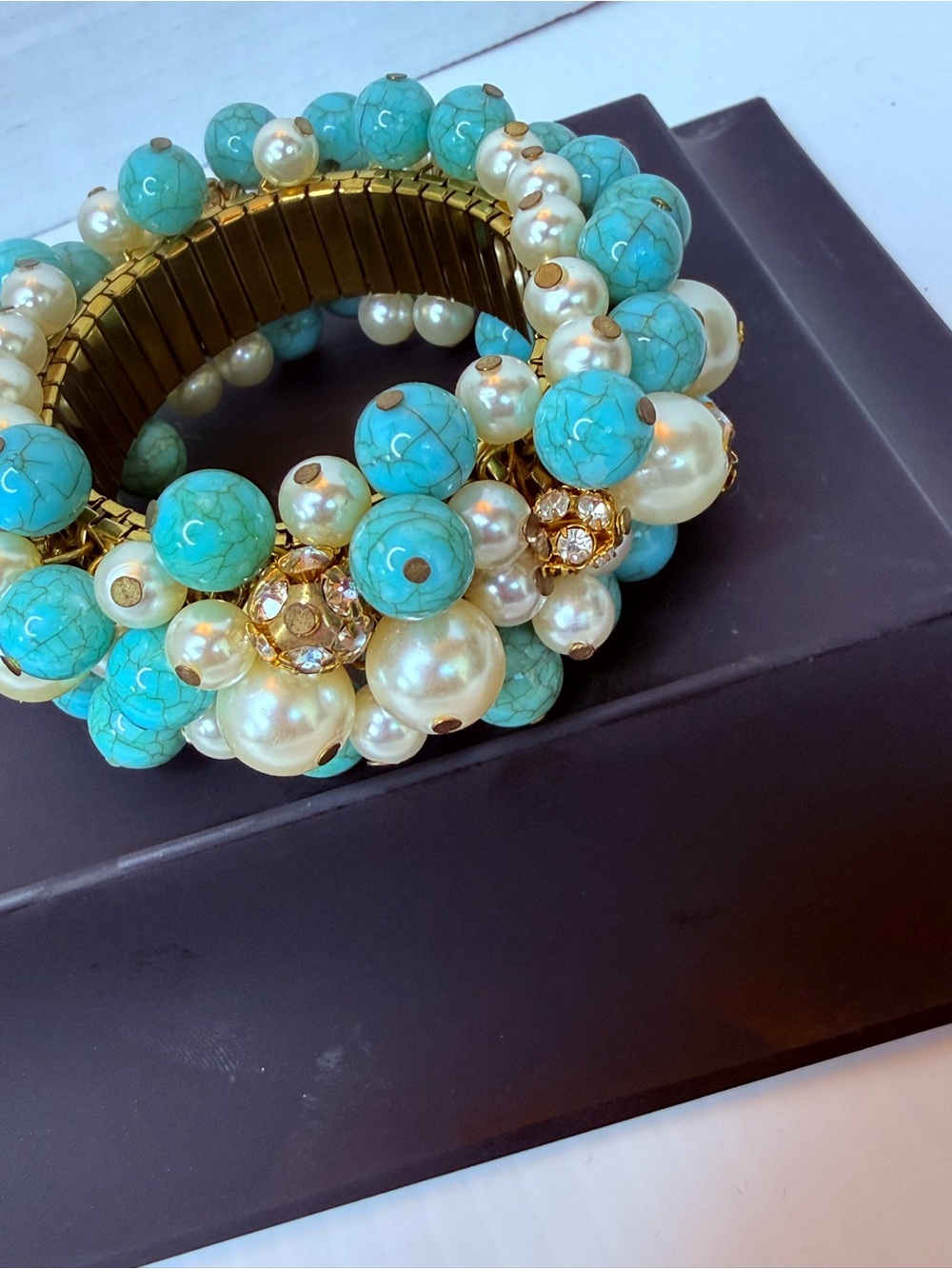 Joan Rivers Turquoise and Pearl Cluster Stretch Bracelet - Picture 3 of 4